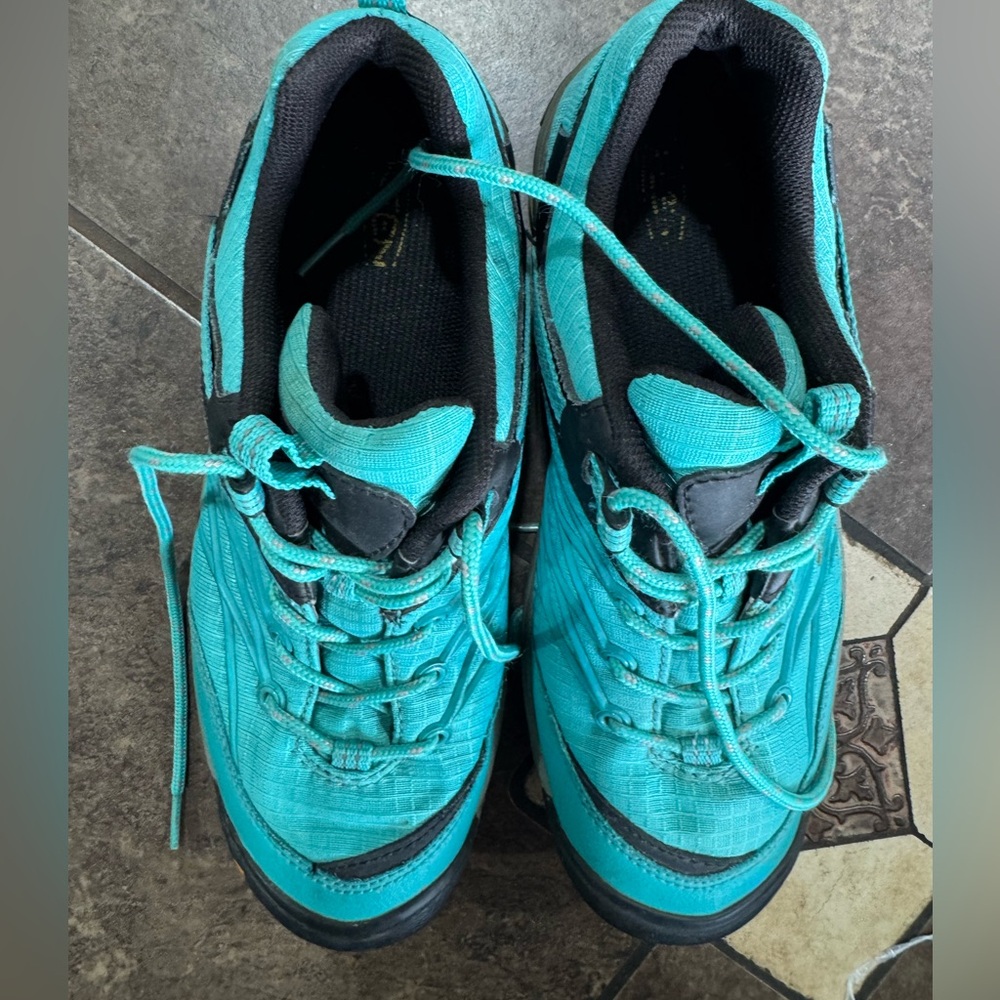 Women's Teal Athletic Shoes